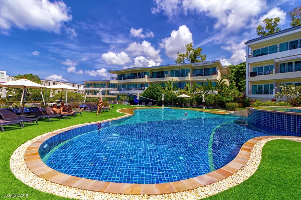 Karon Butterfly Kata Hill Condo By The Sea Ban Karon Eksteriør billede