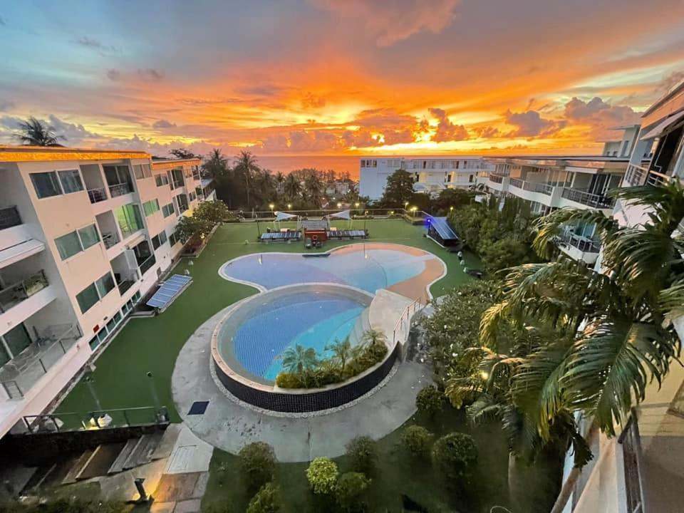 Karon Butterfly Kata Hill Condo By The Sea Ban Karon Eksteriør billede